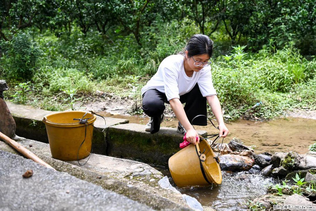 全网追的“扁担女孩”，找了一份暑假工，时薪12元 - 眉山生活资讯 - 眉山28生活网 ms.28life.com